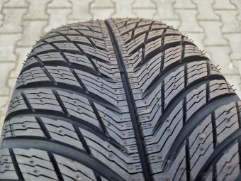 5x108 r18 kolesa disky ford mustang mache alu 18 kuga 225 60 - 9