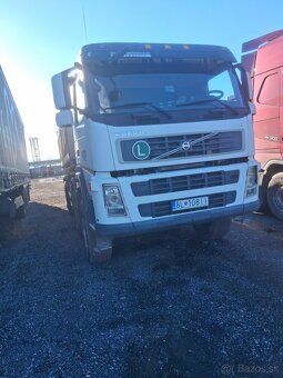 Predam techniku kamion auto 8x4 - 9