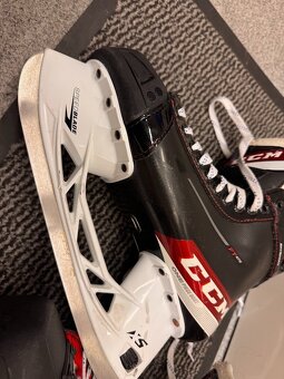 BRUSLE CCM JETSPEED FT 475 VEL. 44,5/9 WIDE - 9