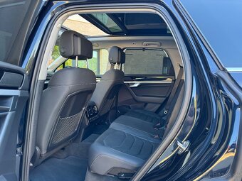 Volkswagen Touareg 3.0TDi 4x4 mod. 2020 - 9