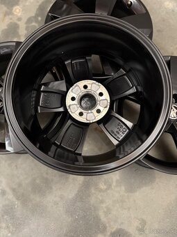 Hliníkové disky 5x100 R16 Škoda Nanuq Black - Scala Kamiq - 9