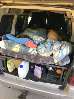 Spacia vstavba Citroen Berlingo - 9