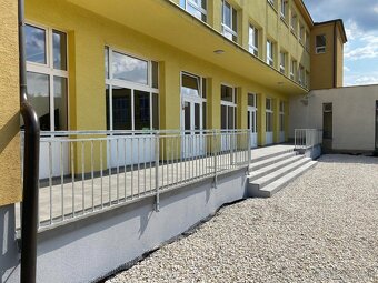 Konštrukcie,prístrešky,brány - 9