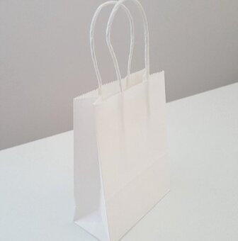 Darcekovy balicek 8, naramok, DVD film a pohladnica - 9