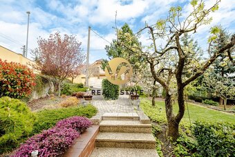 Na PREDAJ Dvojgeneračný RD Nitra - Zobor na 909m2 pozemku - 9