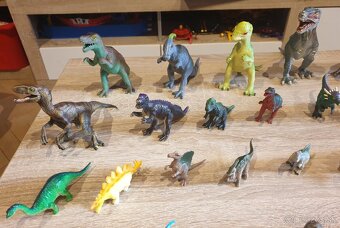 Zbierka dinosaurov - 9