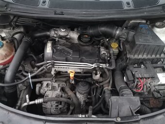 Predam skoda fabia 2 combi 1.4tdi vada motora - 9