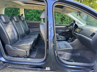 VW SHARAN 2.0 TDI DSG 7 MIESTNY PANORÁMA KLÍMA ŤAŽNÉ KOŽA - 9