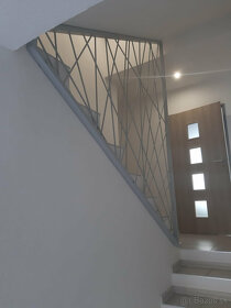 Hliník,kov,nerez-terasa,balkón,schody,plot,brána,prístrešok. - 9