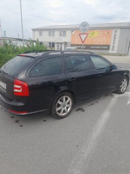 Predám Škoda Octavia 2 Kombi RS Benzín - 9