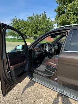 Mercedes-Benz ML ML350 Bluetec 4MATIC - 9