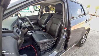 SUZUKI SX4 S-CROSS 1,4 BOOSTERJET HYBRID 4x4 - 9
