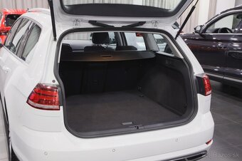 Volkswagen Golf 7 Variant Highline 2.0 TDI 110kW DSG automat - 9