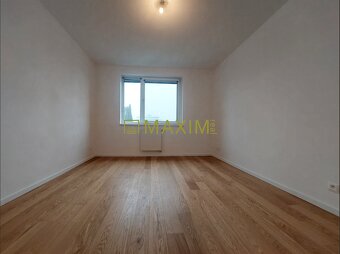 TOP -  3 izbový byt v projekte Platan na ulici Bajkalská v B - 9