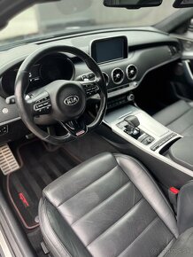 Kia Stinger GT, 3.3 V6 4WD, Harman/Kardon, DPH, ZÁRUKA - 9