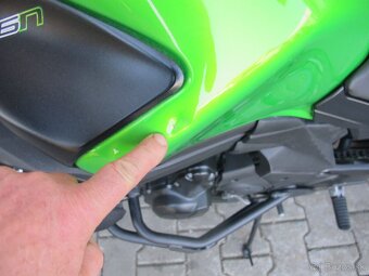 Kawasaki ER6N ABS - 9