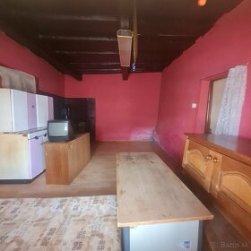 VÝRAZNE ZNÍŽENÁ CENA CHALUPA DOM PRI LESE A POTÔČIKU HRONEC - 9