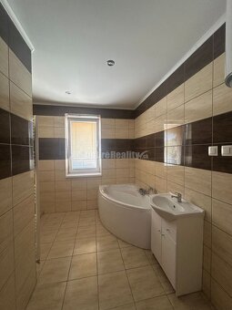 Prenájom 3izb bytu s veľkou terasou pri Gymnáziu - 9