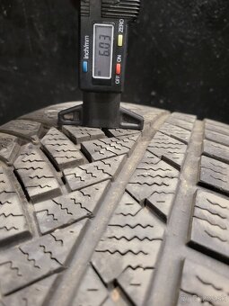 235/55 R18 Continental zimne pneumatiky - 9