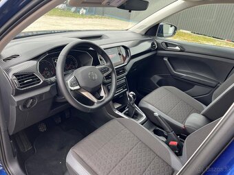 Volkswagen T-CROSS 1.0TSI 110K LIFE- 8500KM--R.V:07/22 - 9