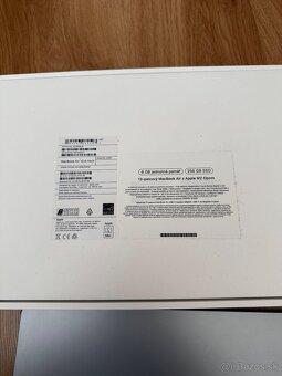 MacBook Air 13" (M2, 2022) – výborný stav - 9
