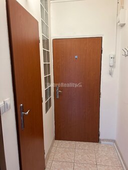 Rezervované:  Predaj 1izb bytu na Nábrežnej ul. - 9