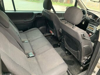 Opel Zafira 2.2 93kw 7miestne - 9