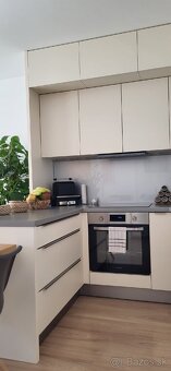 2-izbový, kompletne zariadený byt, 56 m², novostavba
- 9