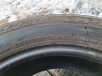 225/60 r17 brigestone - 9