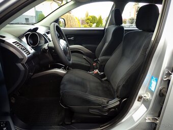 MItsubishi Outlander 2.0 DI-D 4x4 103kW-UZAVIERKA-DOVOZ ITA - 9