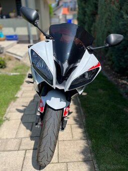 Yamaha R6 - 9