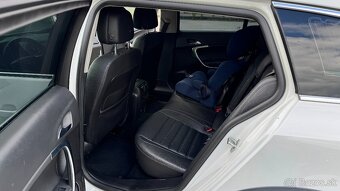 Opel Insignia ST 2.0 CDTI Country Tourer 4x4 AT6 - 9