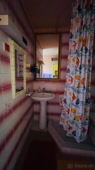 NA PREDAJ: 4 izbový byt s 5 árovou záhradou - 9