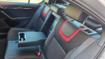 Škoda Octavia 2.0 TSI RS DSG - 9