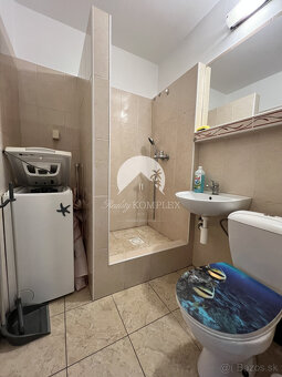 Reality KOMPLEX s.r.o. ponúka na PRENÁJOM garsónku priamo v  - 9