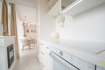 PRENÁJOM KRÁSNEHO APARTMÁNU V SAMOM SRDCI BOJNÍC - 9