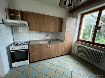 Na predaj poschodový rodinný dom, Nové Zámky - 9