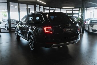 Škoda Octavia Combi Scout 2.0 TDi 135 kW - 9