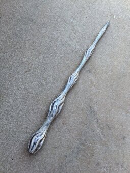 Vyrezávané prútiky. - 9