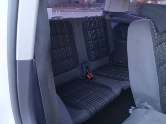 Volkswagen touran 2.0 tdi cross 7-miestne - 9