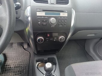 Suzuki SX4 - 9