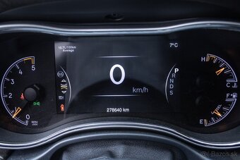 Jeep Grand Cherokee - Nová STK do roku 2027 - 9