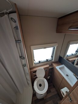 Karavan Weinsberg CaraOne 550 QDK, solar - 9