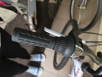 Dievčenský bicykel - 9