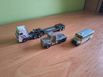 Stare kovove auticka angličáky MATCHBOX - 9