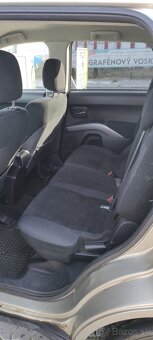 Mitsubishi Outlander 2.0 TDI 103 kw - 9