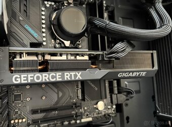 Ryzen 9 9950X\32GB\RTX 4070\SSD\1000W Zdroj - 9