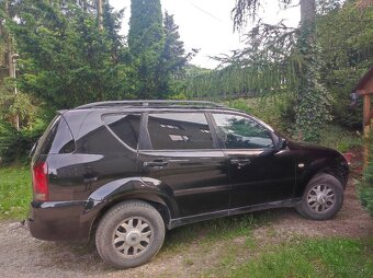 Predám ssangyong rexton - 9