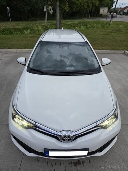 Toyota Auris 1.6 Valvematic Executive A/T 2017 Aj na splátky - 9