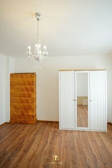 Kompletne zrekonštruovaný RD s veľkým 700m² pozemkom, Rajka - 9